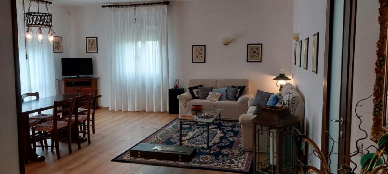 Tenuta I Lecci Terranuova Bracciolini Luaran gambar